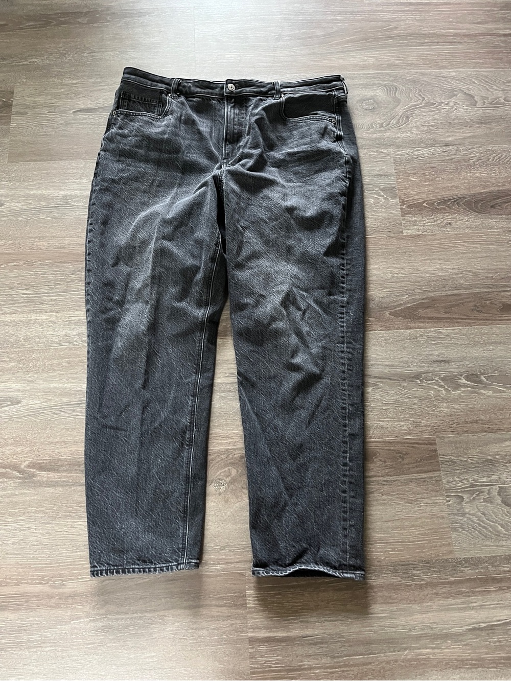 American Eagle Outfitters mom jean size 18 dark wash